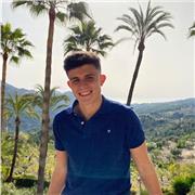 Titulado en ingeniería robótica ofrece dar clases de matemáticas a través de clases online o presenciales, posibilidad de clases de apoyo tanto individuales como grupales. También ayudo a preparar exámenes de selectividad a gente de bachillerato, así como